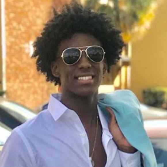 Meet your Posher, Cedrick - Picture 1 of 1